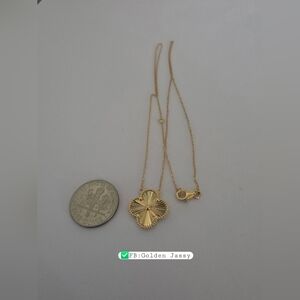 18K Gold Clover Necklace 15mm
